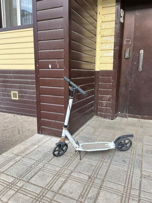 Самокат детский на 8-12 лет