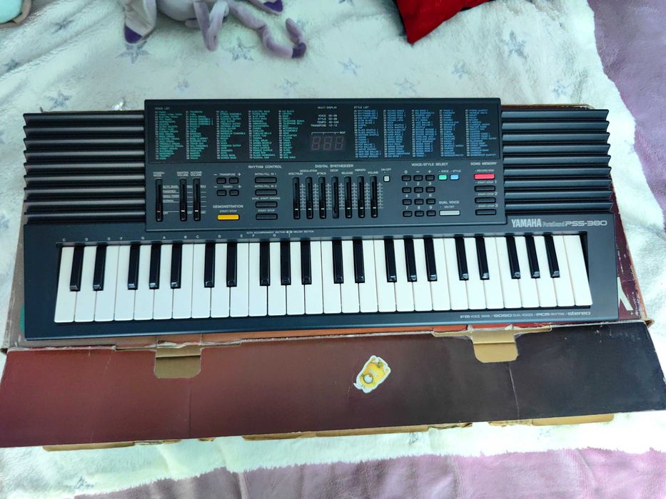 Sintetizator yamaha pss 380