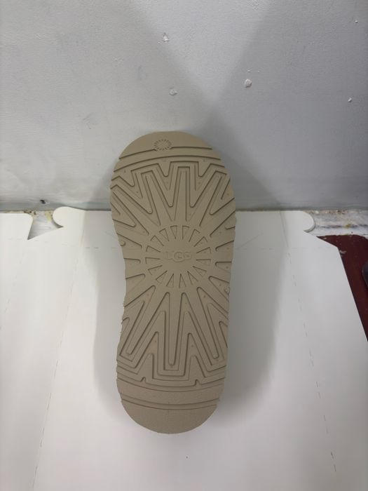 UGG Tazz Unisex
