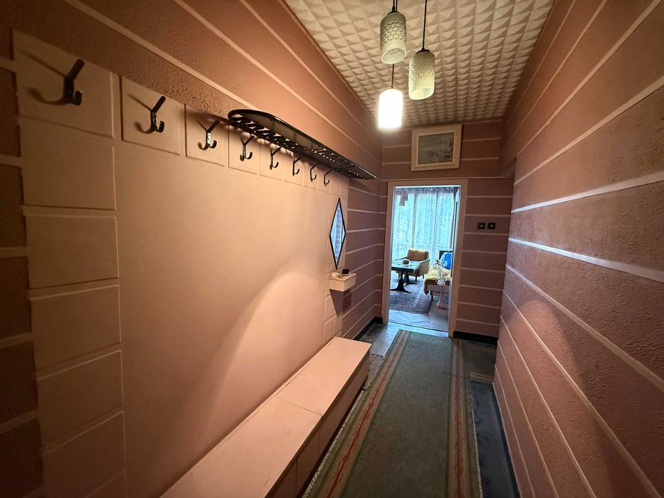 Продава се Тристаен апартамент в Габрово, Център - 93 кв.м за 878 €/кв.м - Снимка #11