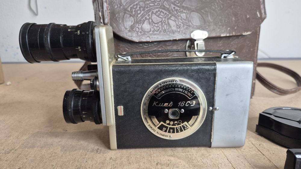 Кинокамера "Киев-16С-3". Рабочая.