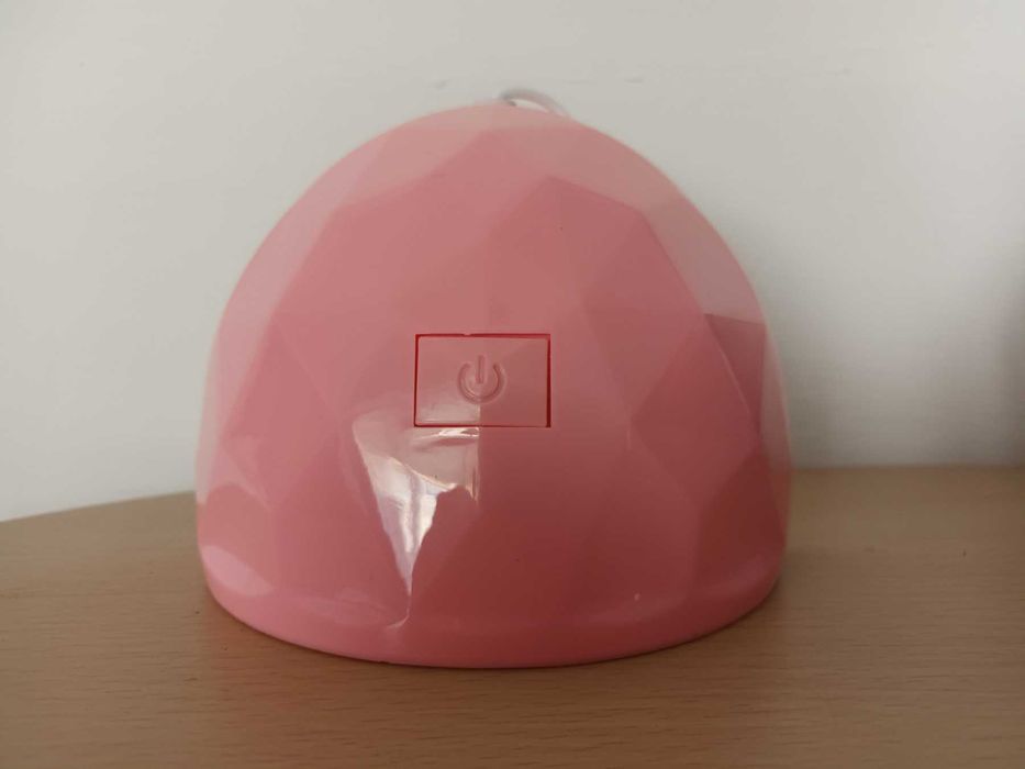 UV лампа за гел лак