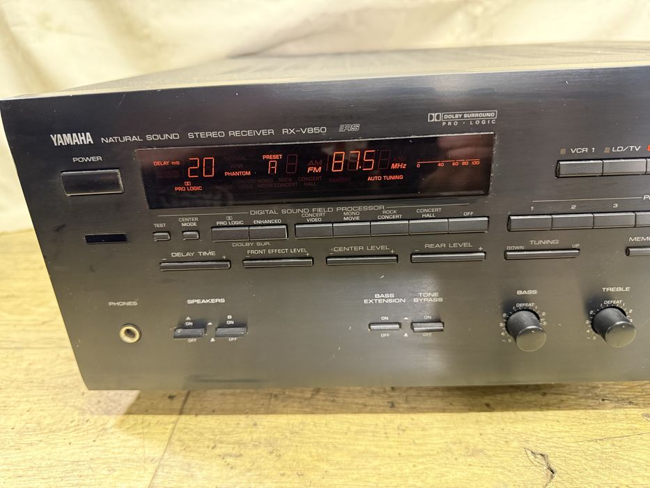 Yamaha RX-V850 resiver