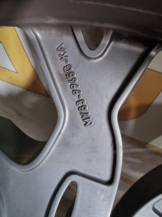 Janta 22 Aston Martin DBX cod MY83-9965G-KA /JA