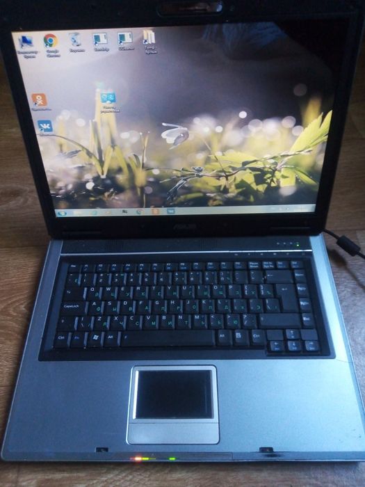 Продается ноутбук рабочий