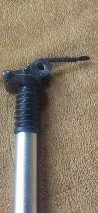 Штырь подседельный откидной