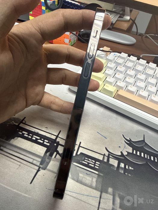iPhone 12 Pro sotiladi