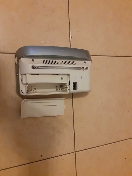 radio portabil analogic Grundig