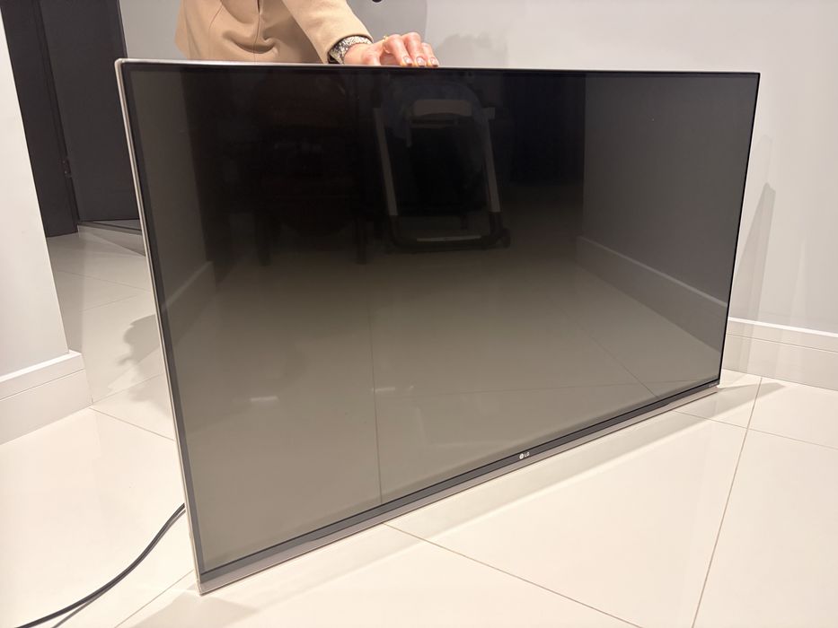 Телевизор 49" 4K 3D LG 49UF851V