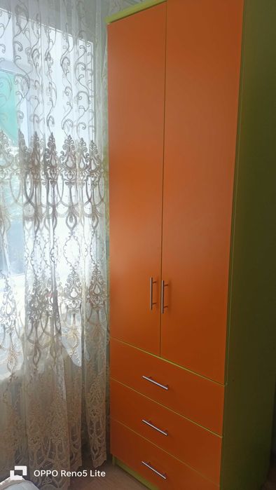 Шкаф, письменный стол