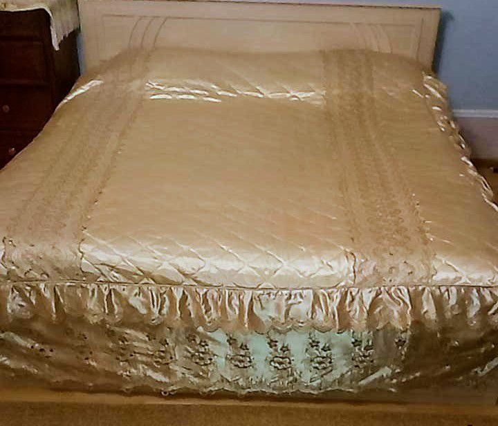 Ковер и покрывала,платок,материал