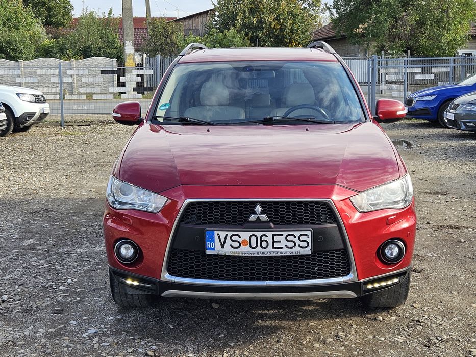 MITSUBISHI Outlander 2011 — imagine 2