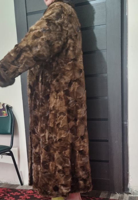 Продам шубу норковую