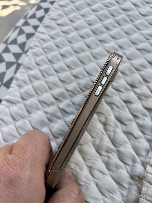 Ретро телефон Nokia E72 - 1