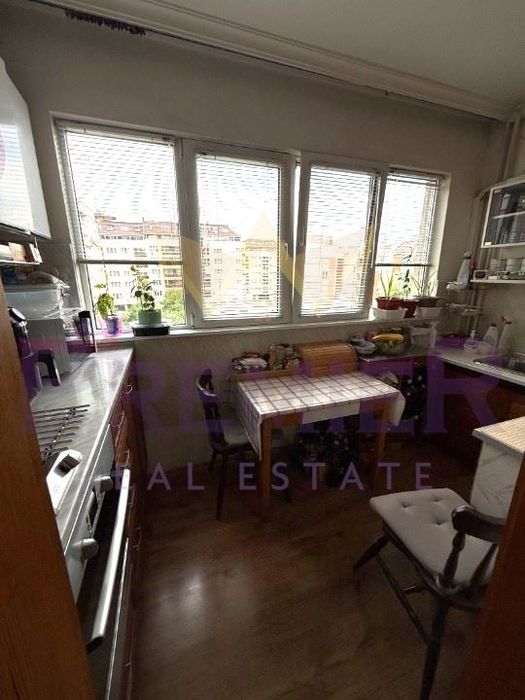 Продава се Двустаен апартамент в София, Младост 4 - 47 кв.м за 3083 €/кв.м - Снимка #5