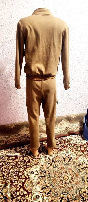 Спартивка для мальчиков размер 16