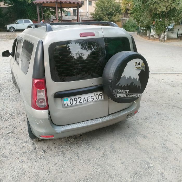 Ваз Lada Largus 2015г