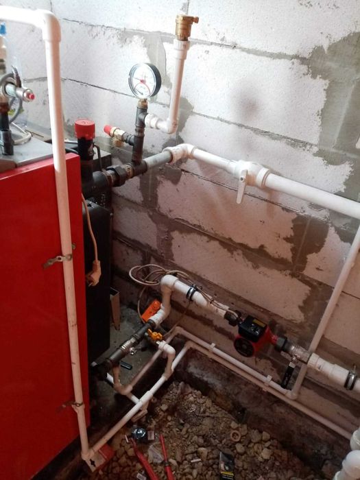 Servicii profesionale de instalații sanitare și termice