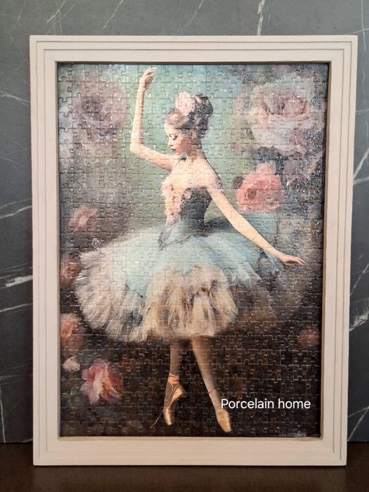 Пъзел в масивна рамка