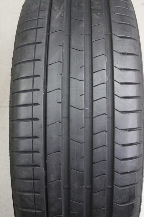 255/40-19 Pirelli P Zero RSC