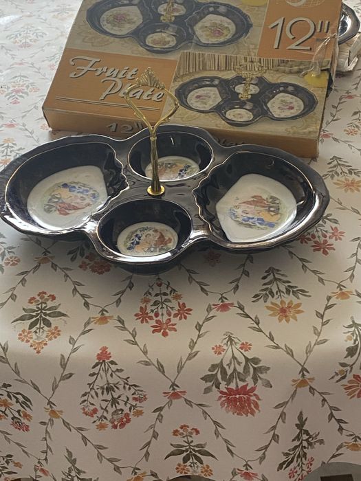 Продается красивая посуда.