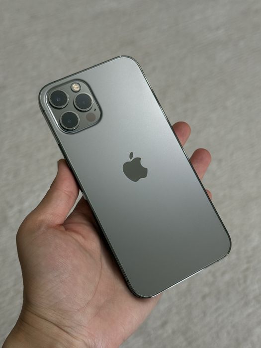 Продам iPhone 12Pro