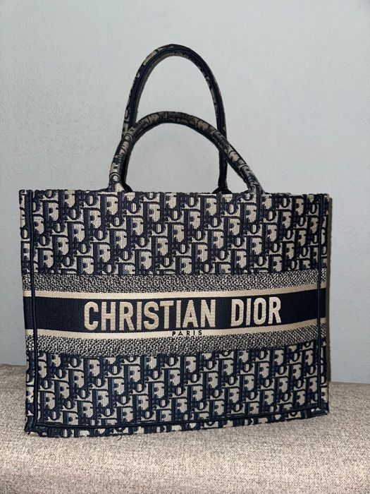 сумка Dior Book Tote в расцветке Blue Dior Oblique.