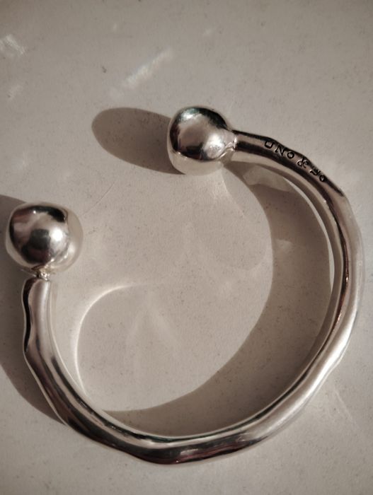 Обеци Rebecca и масивна гривна Uno 50