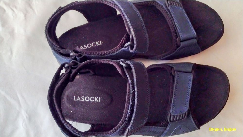 Продавам нови сандали: : Lasocki nabuk :No:41 new