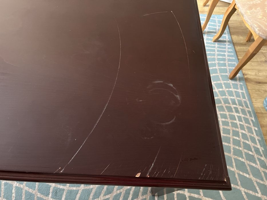 Стол из натурального дерева