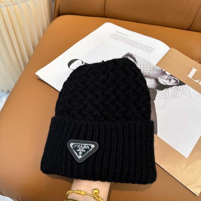 Aduc pe comanda Fes PRADA orice model