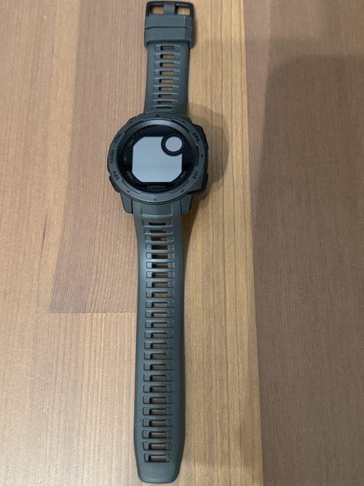 Garmin Instinct nou