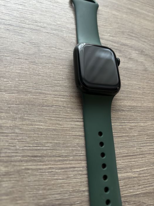 Apple watch 7, 41 mm.