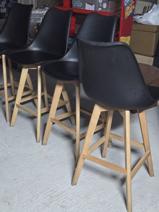 Бар стол в перфектно състояние