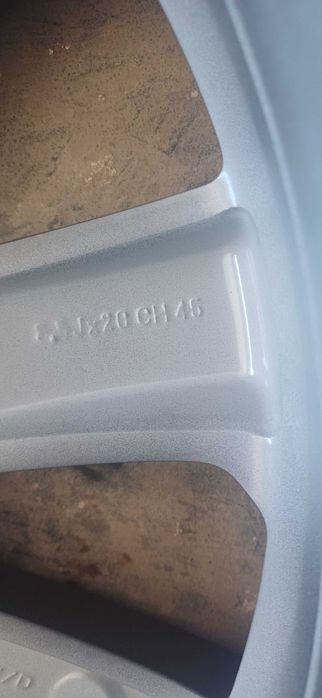 Оригинальный диск Land Rover 8.5JxR20