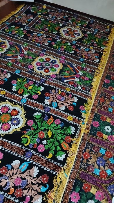 So‘zana,palak,4tali komplekt  sotiladi.