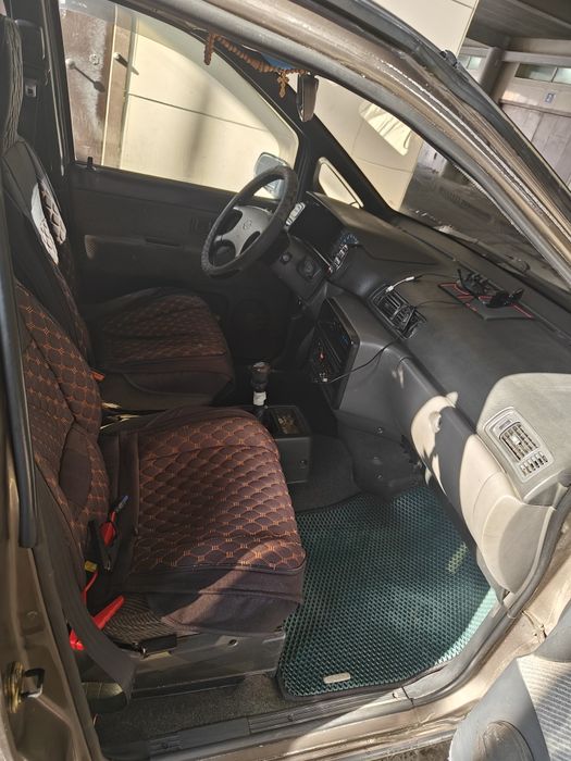 Продам автомобиль Nissan Prairie