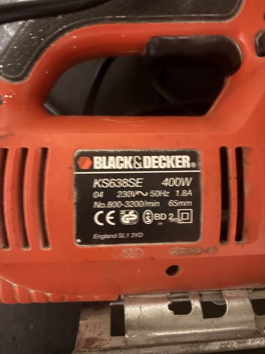 fierăstrău pendular de 400 W