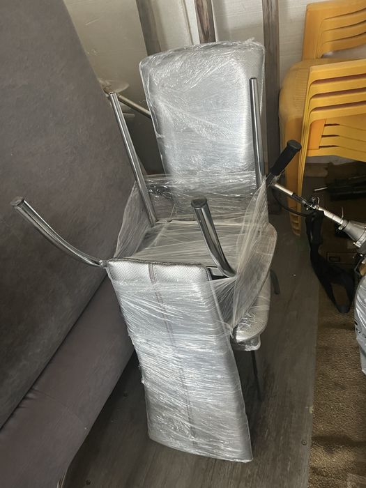 Продам стулья для кухни