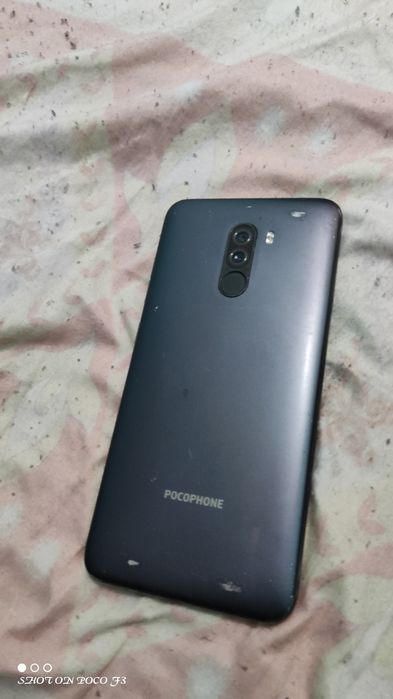 Продам Pocophone f1