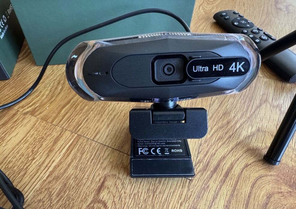 Camera web 4k cu telecomanda si trepied noua