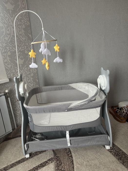 Продам кроватку люльку