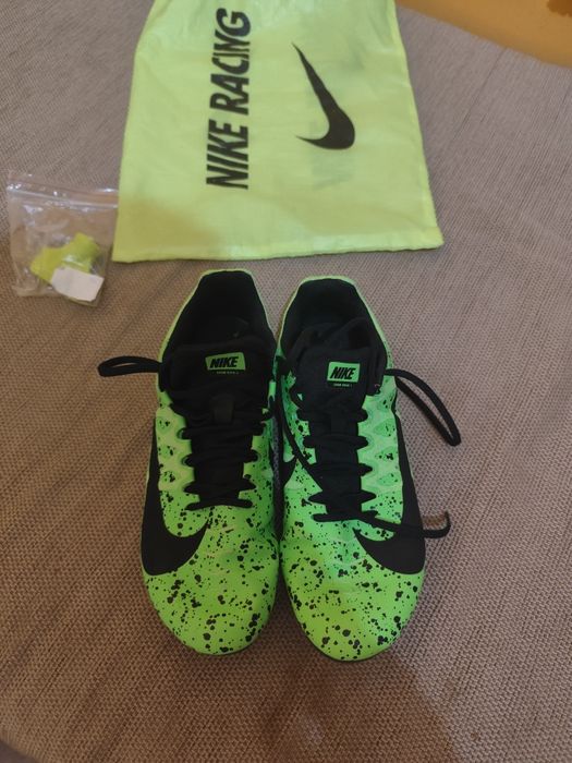 Шпайкове Nike за лека атлетика, 42 номер,