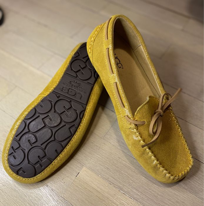 Нови UGG мокасини, естествена кожа, N 35