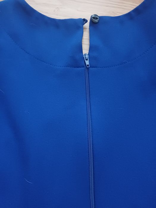 Красива много запазена рокля Lucy