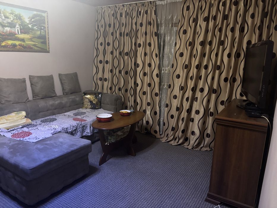 Vand apartament doua camere semidecomandat