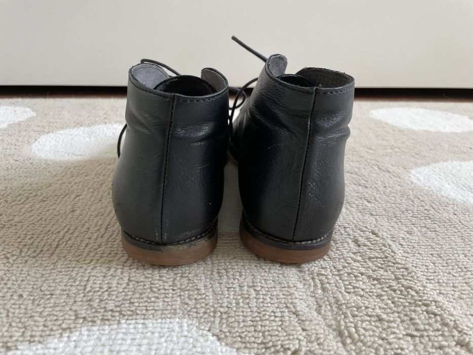 Черни кожени боти