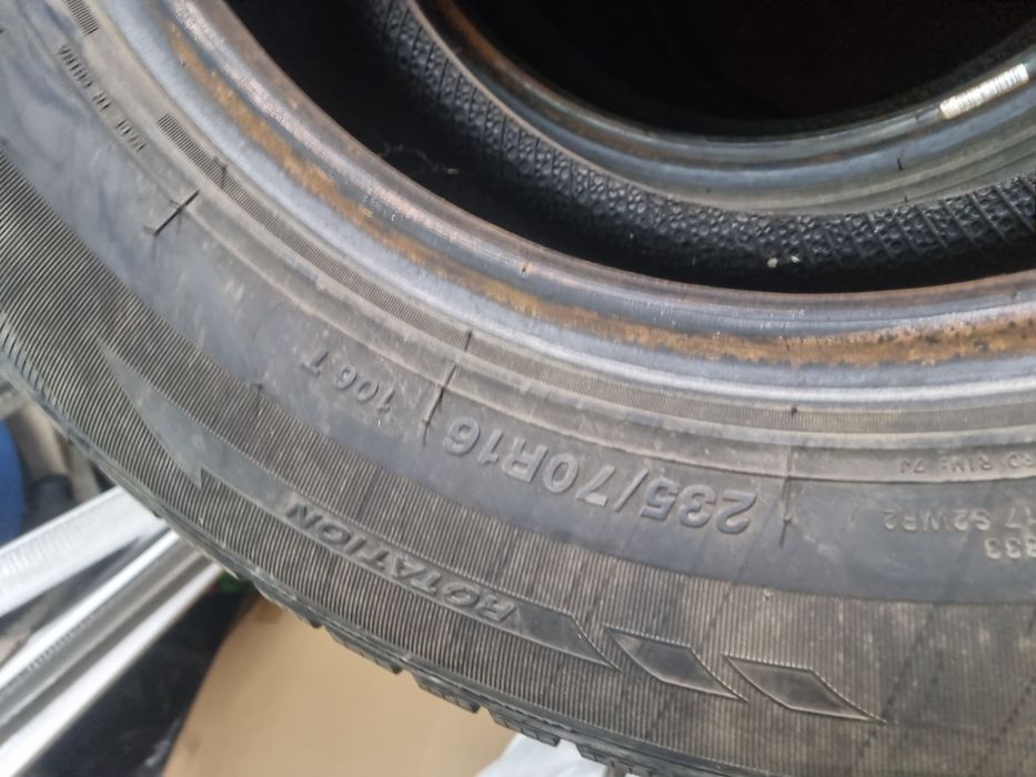 Продам комплект зимних шин