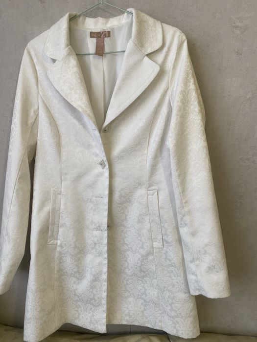 Дамско сако дълго