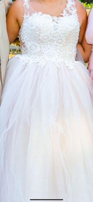 Булчинска рокля .